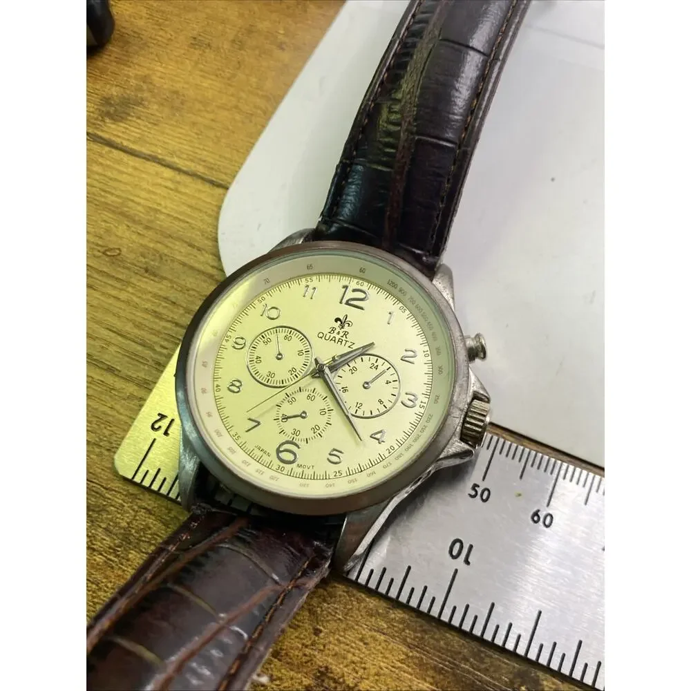 Mens Vintage Worn Brown Leather Watch Works New Battery